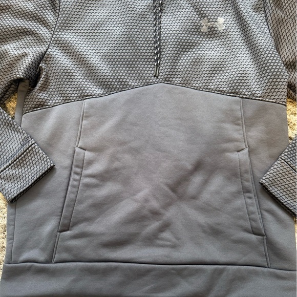 Under Armour Textured Gray Hoodie Size L - Picture 6 of 8